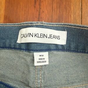 Calvin Klein Men's Light Blue Denim Jeans - Waist Label Visible
